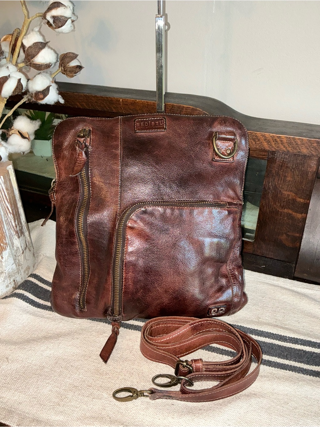 Bed Stu Aiken Leather Crossbody Convertible Brown Almond Dd Retail $280